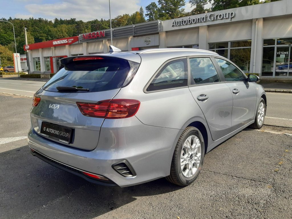 KIA Ceed  SW SPIN 1.5 T-GDI 6MT