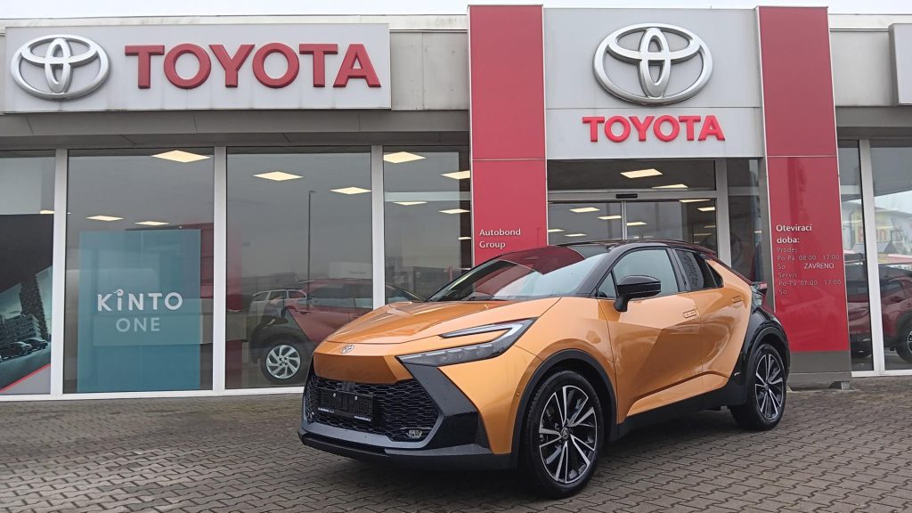 Toyota C-HR  2.0L HEV CVT (4x4)