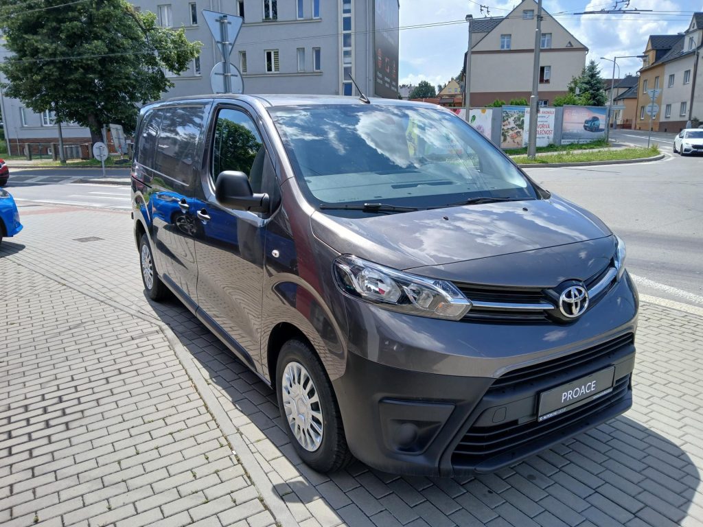 Toyota ProAce  2,0D 140 6MT L1