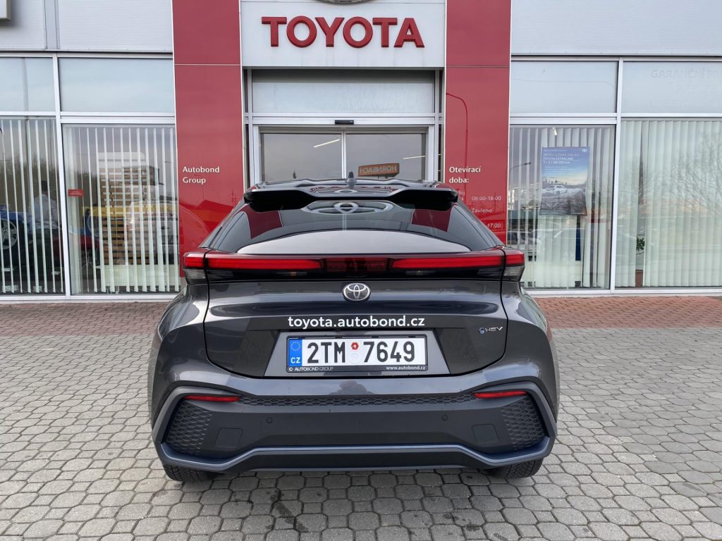 Toyota C-HR  1.8 Hybrid Style + Tažné