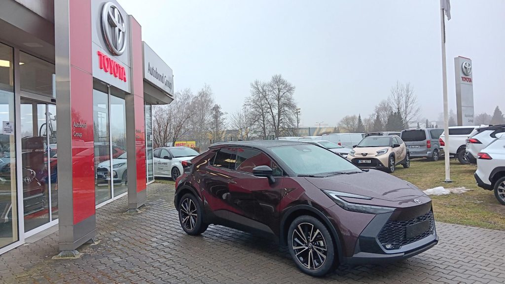 Toyota C-HR  2.0 HEV (2X4)