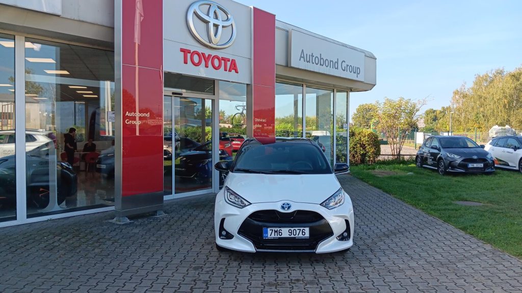 Toyota Yaris  1.5 TNGA HEV 92 - 1 CVT