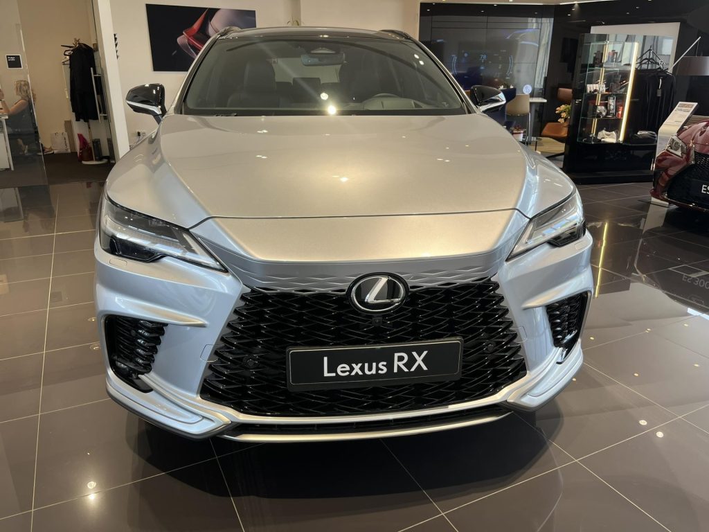 Lexus RX 450h+  2,5l