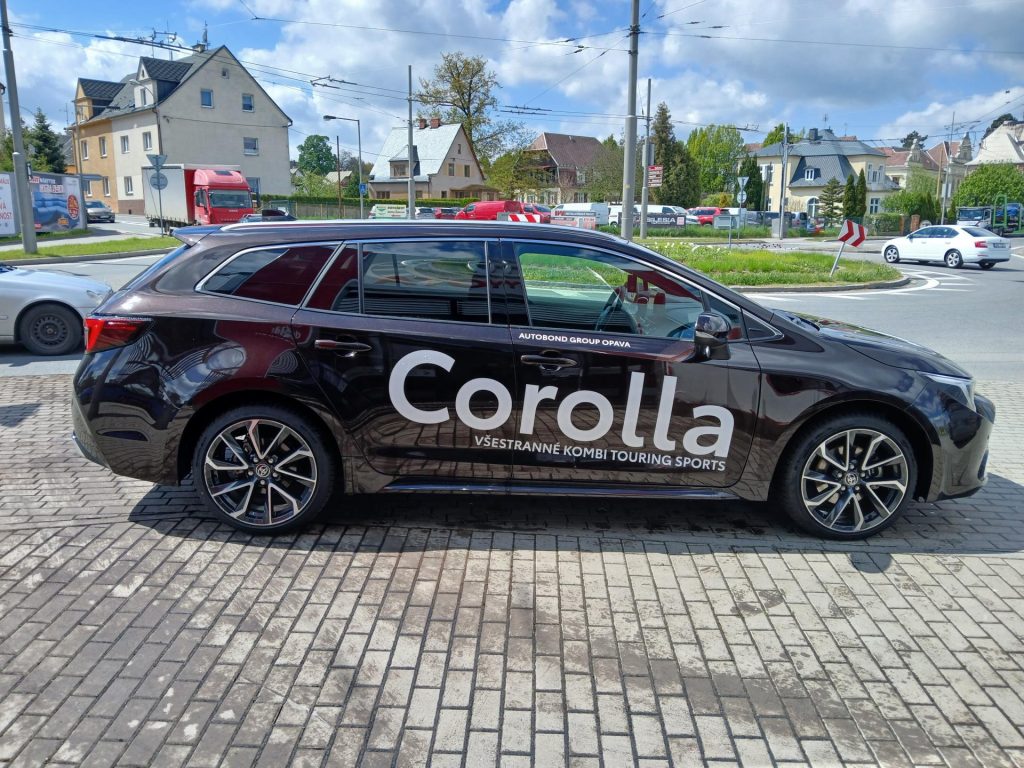 Toyota Corolla  2.0 hybrid e-CVT Executive