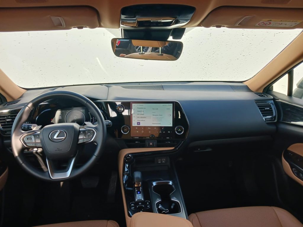 Lexus NX 450h+  2,5 HSD e-CVT BUSINESS EDITION PHEV E-FOUR