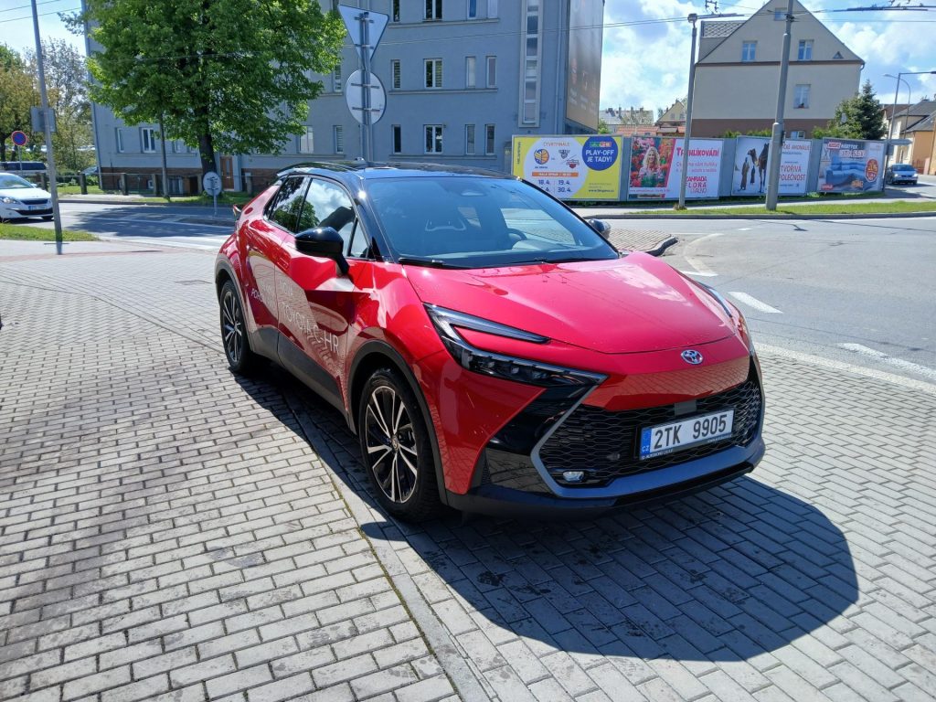 Toyota C-HR  2.0 L HEV CVT (2x4) Executive