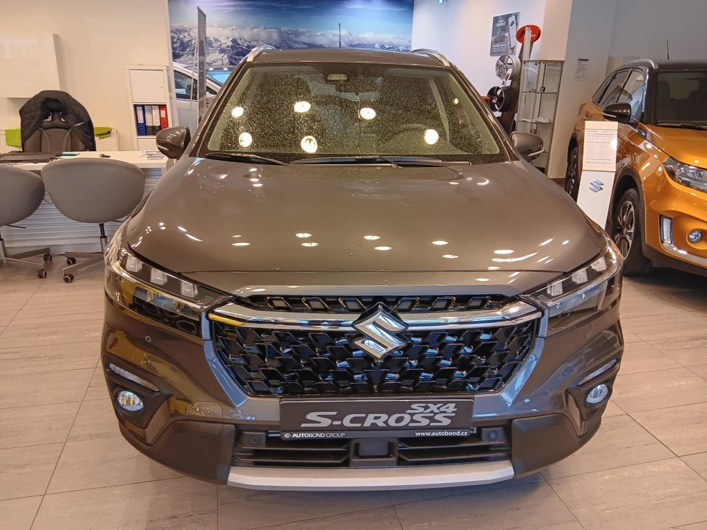 Suzuki S-Cross  ELEGANCE 1,4 HYBRID M/T 4x4 MY24