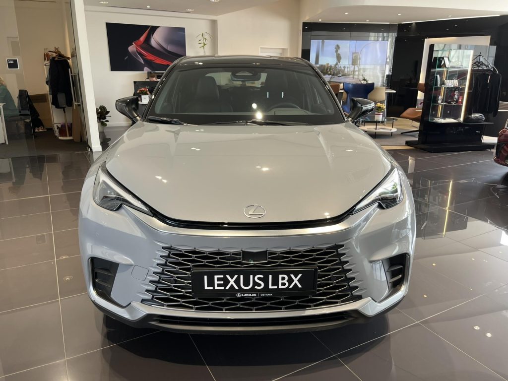 Lexus LBX  1,5l