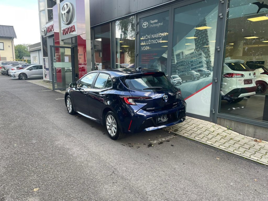 Toyota Corolla  2,0 Hybrid 5.generace Comfort + Tech