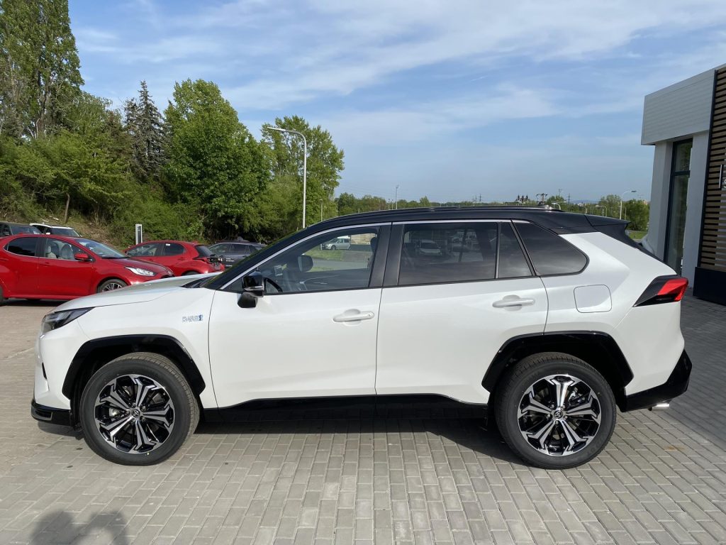 Toyota RAV4  2.5 Plug-in Hybrid Selection