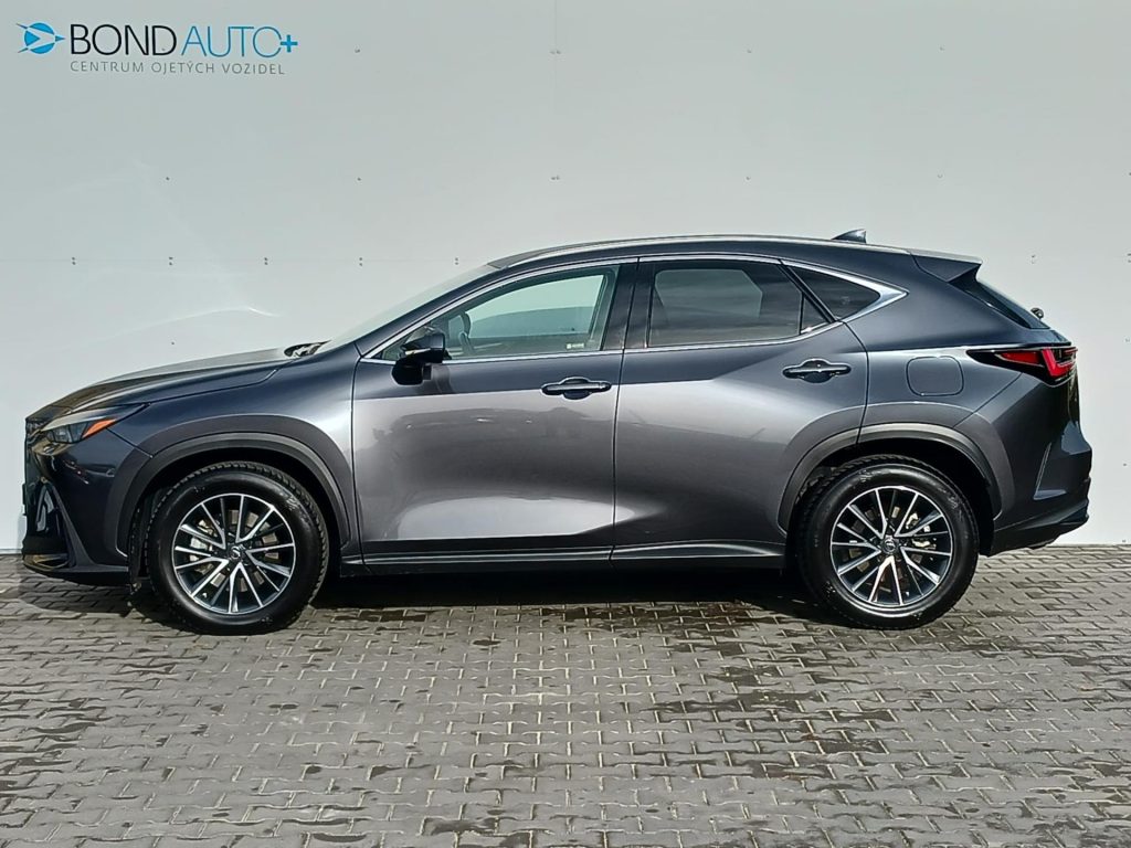 Lexus NX 450h+  2,5 HSD e-CVT EXECUTIVE PHEV E-FOUR