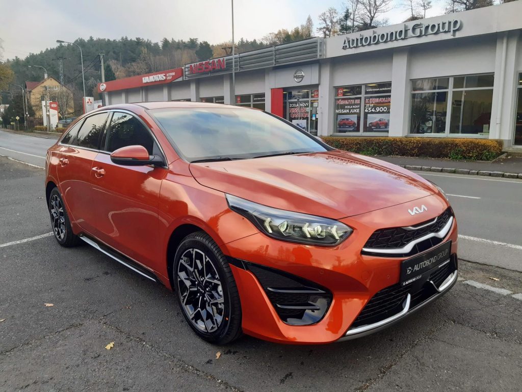 KIA ProCeed  GT LINE PLUS 1.5 T-GDi MT