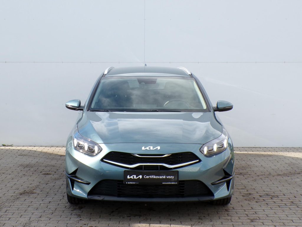 KIA Ceed  1.5 T-GDi 7DCT TOP Smartkey