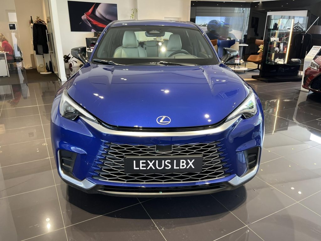 Lexus LBX  1,5l