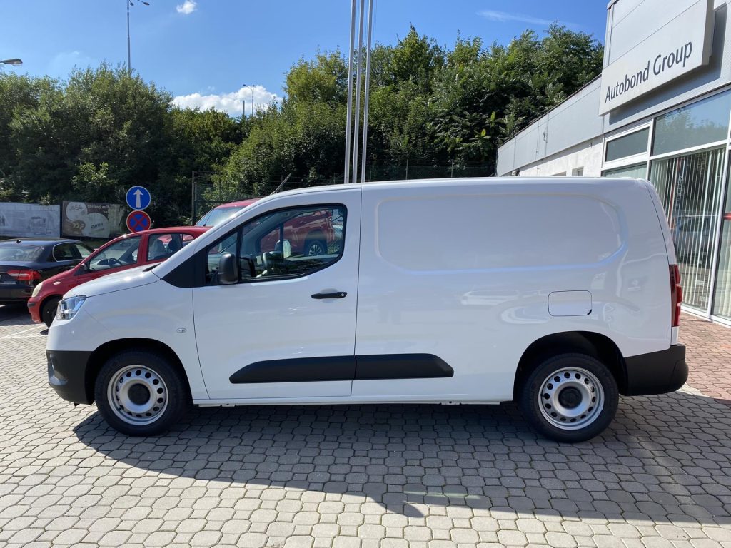 Toyota ProAce City  1.5 D 6MT  LWB Active