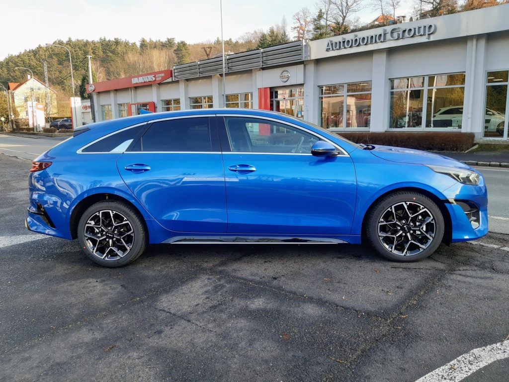 KIA ProCeed  GT LINE PLUS 1.5 T-GDi 7DCT