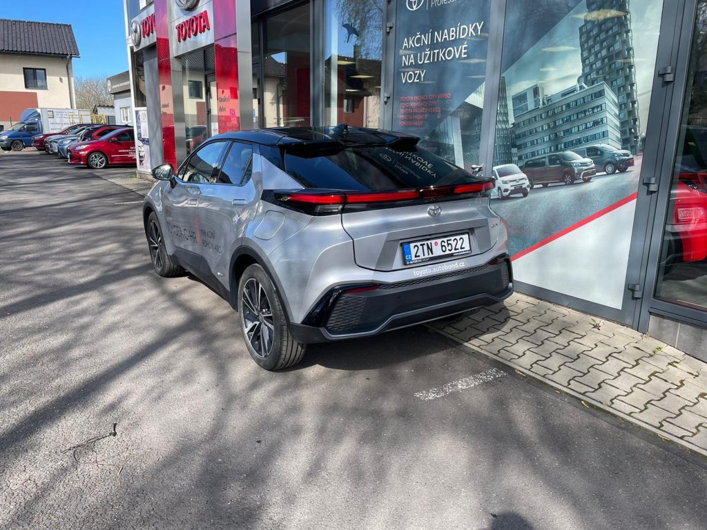 Toyota C-HR  2.0 Hybrid 5. generace Executive