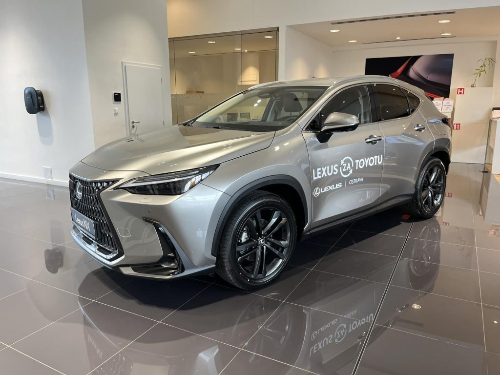 Lexus NX 350h  2,5l