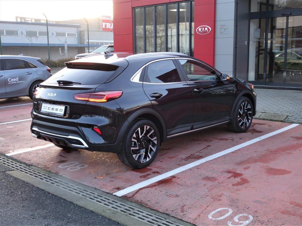 KIA XCeed  1,5 T-GDi GPF 7DCT TOP