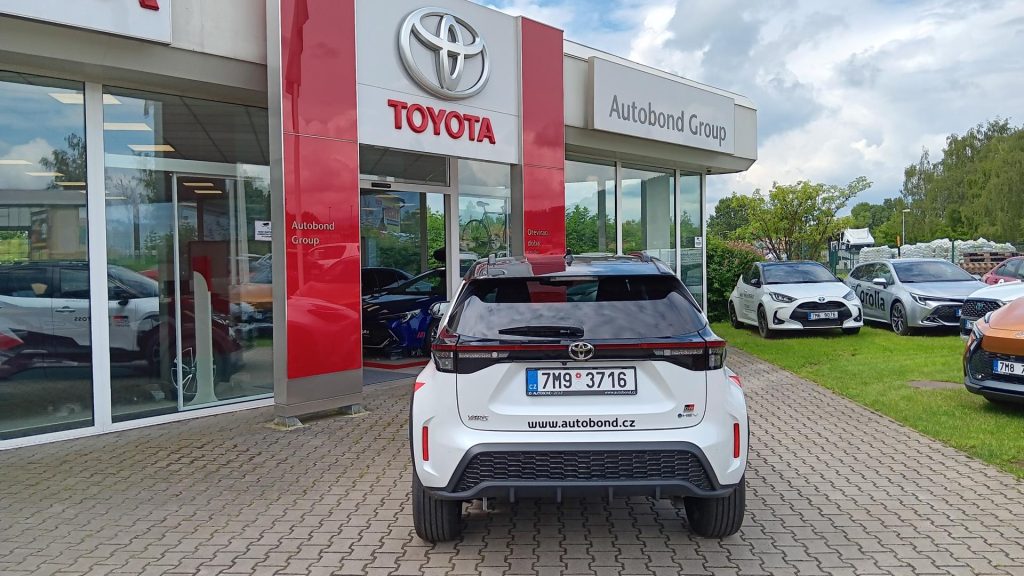 Toyota Yaris Cross  1.5 HEV 130