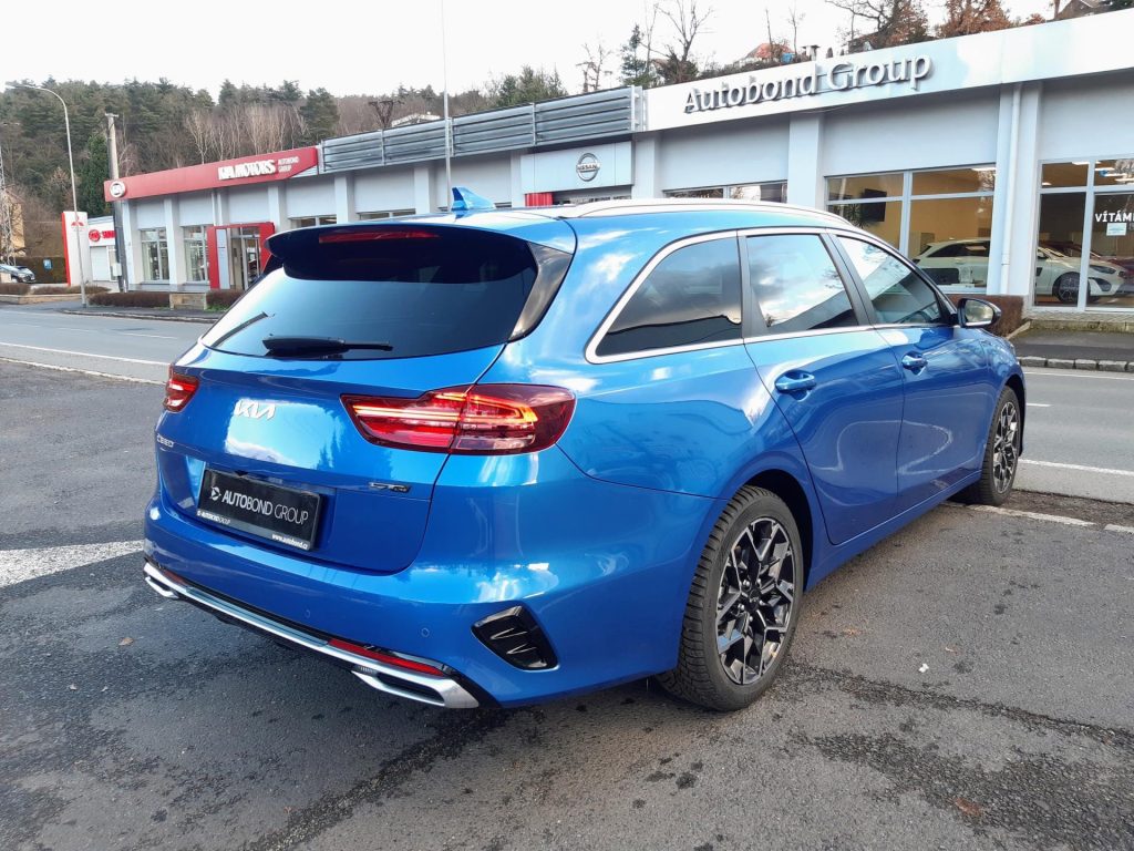 KIA Ceed  SW GT LINE 1.5 T-GDI 7DCT