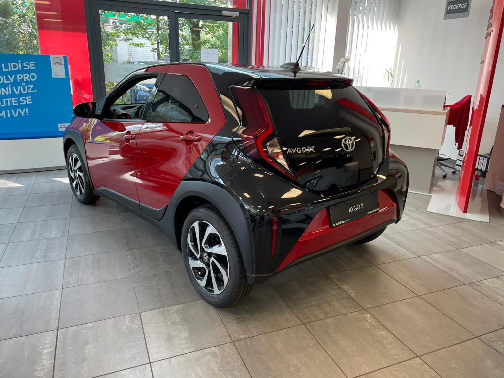 Toyota Aygo X  1,0 5MT Style Tech