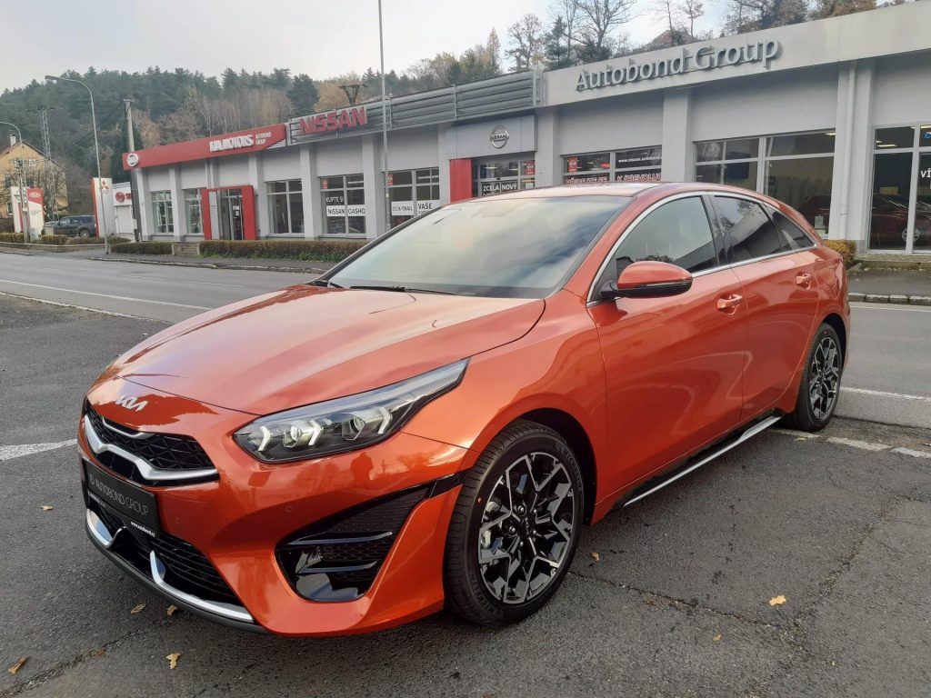 KIA ProCeed  GT LINE PLUS 1.5 T-GDi MT