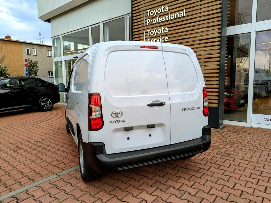 Toyota ProAce  1.5L Diesel (130 hp) Active Short