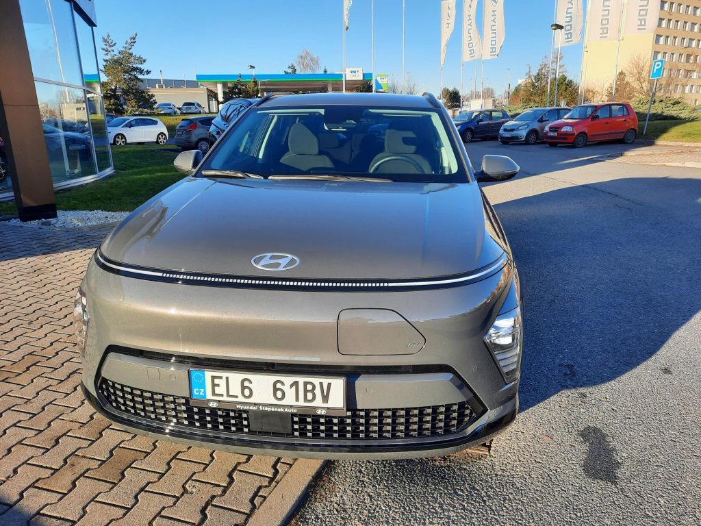 Hyundai Kona  EV POWER 65,4 kWh 217k Czech Edition