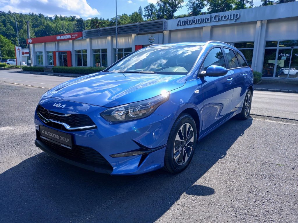 KIA Ceed  SW SPIN 1.5 T-GDI MT