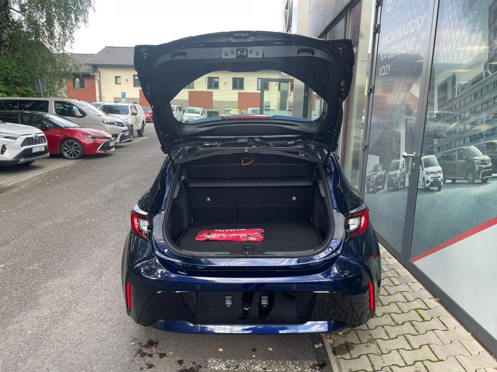 Toyota Corolla  2,0 Hybrid 5.generace Comfort + Tech