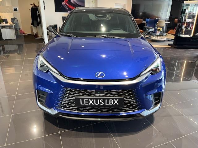 Lexus LBX  1,5l