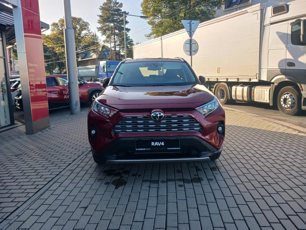 Toyota RAV4  2.0 Valvematic (173 k), Aut. převodovka