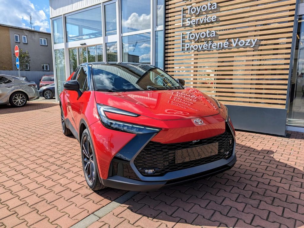 Toyota C-HR  2,0PHEV 4x2 GR SPORT PREMIER EDITION