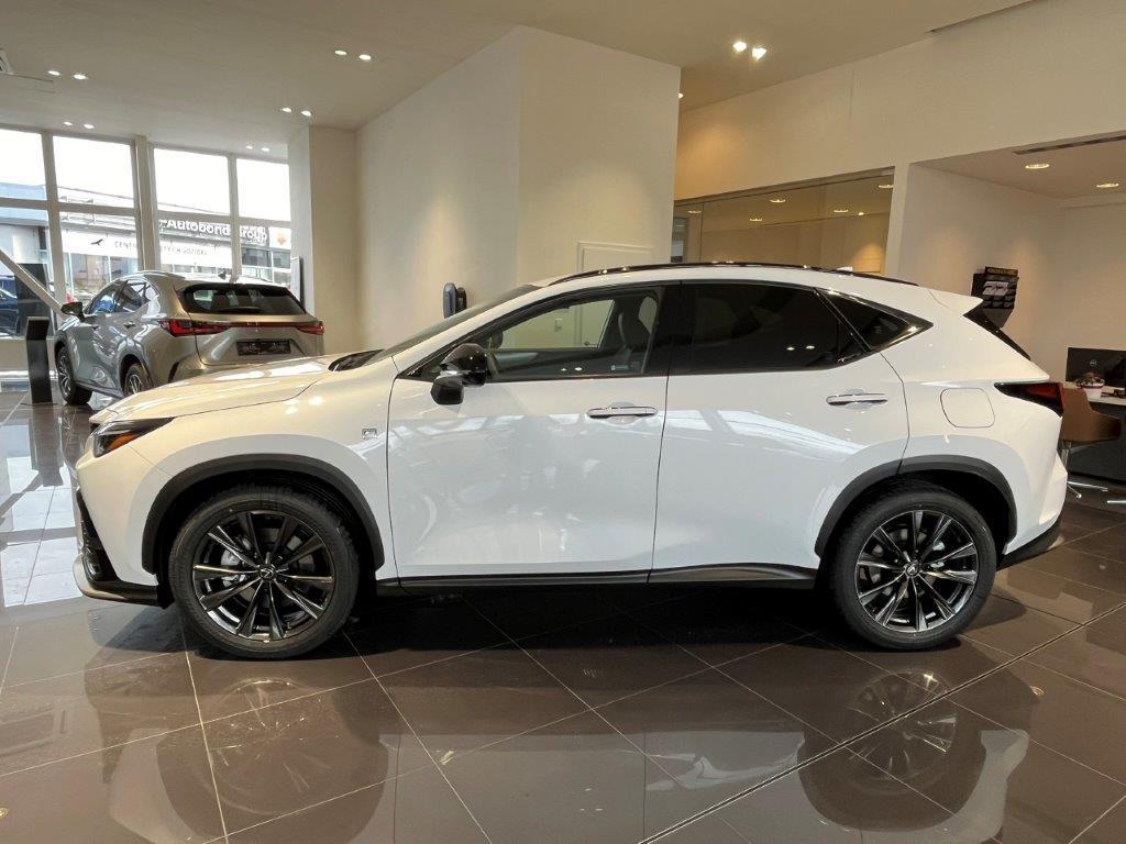 Lexus NX 450h+  2,5L