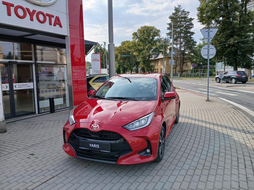 Toyota Yaris  1.5 benzin 6MT, Style