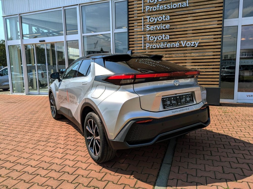 Toyota C-HR  1.8 Hybrid 4x2 Style