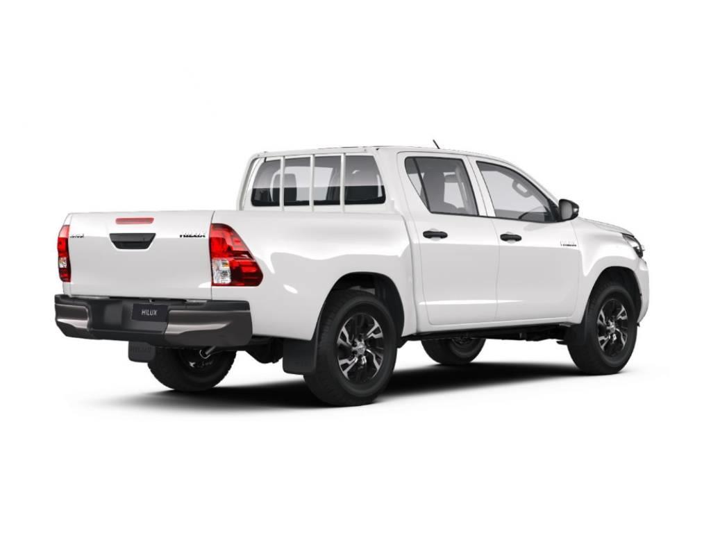 Toyota Hilux  2.4D 4×4 6MT Live Plus