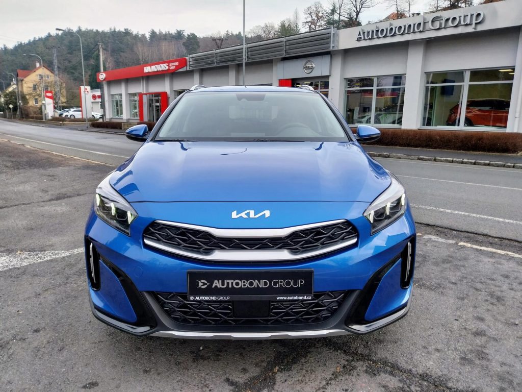 KIA XCeed  EXCLUSIVE 1.5 T-GDI 6MT+WINTER