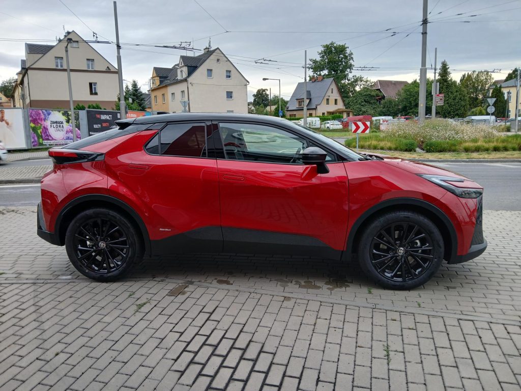 Toyota C-HR  2.0 CVT 198k 4x4