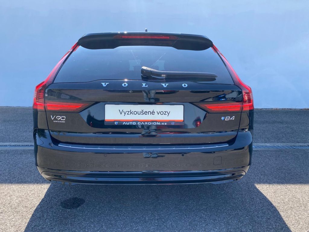 Volvo V90 2.0 TSI Momentum