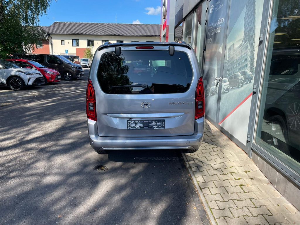 Toyota ProAce Verso  1,5 8AT Family 7S