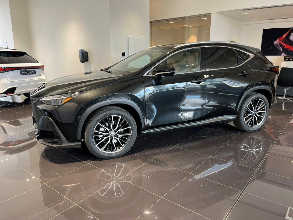 Lexus NX 450h+  2,5l