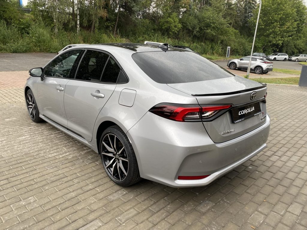 Toyota Corolla  1.8 HEV GR SPORT DYNAMIC