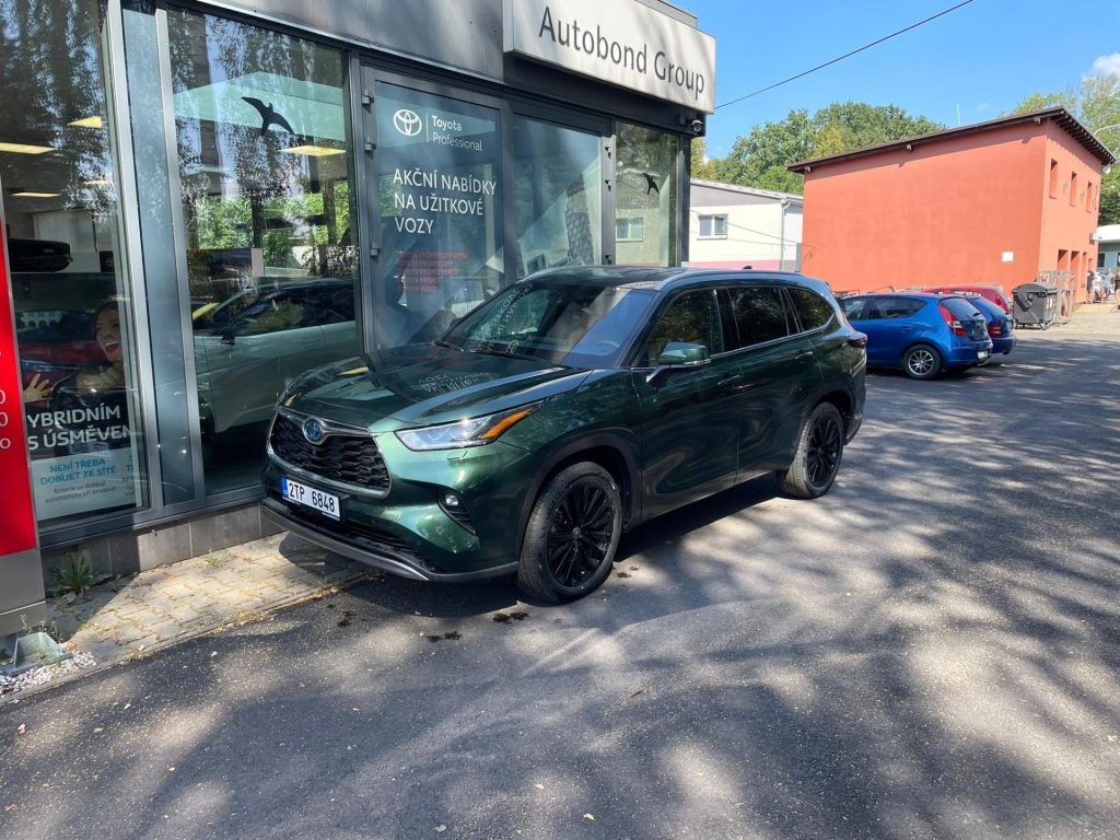 Toyota Highlander  2,5 Hybrid Executive JBL 4x4