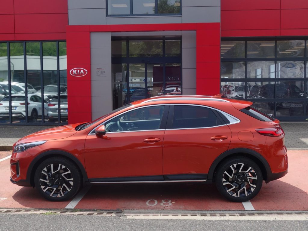 KIA XCeed  1,5 T-GDi GPF 7DCT TOP !SKLADEM!