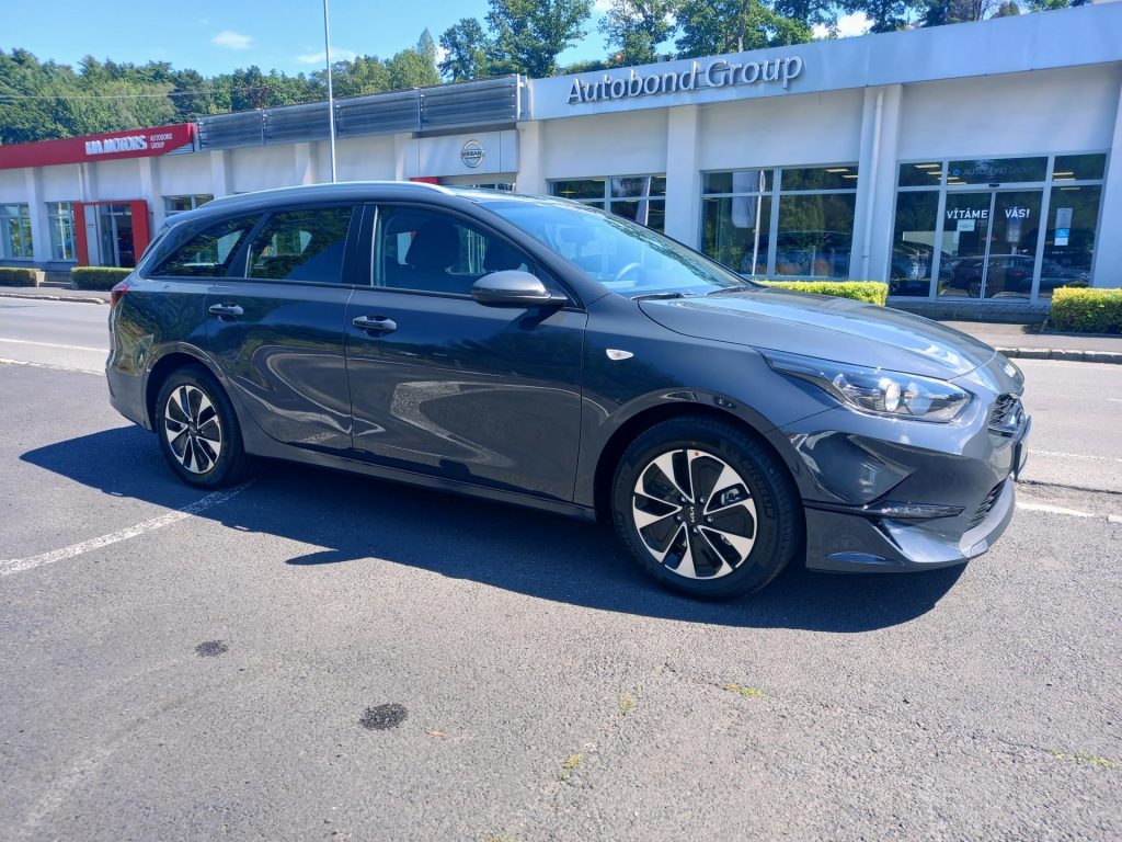 KIA Ceed  SW SPIN 1.5 T-GDI MT