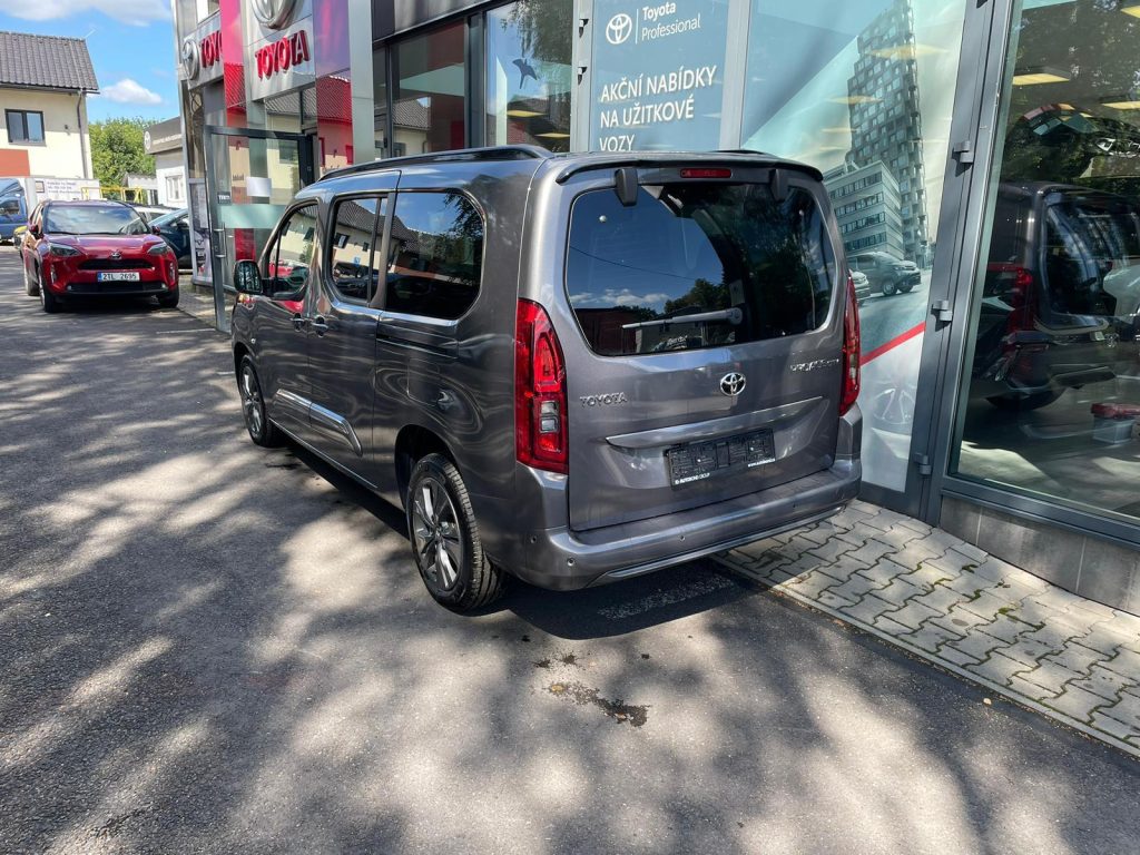 Toyota ProAce City Verso  Family Comfort 7S - 6MT