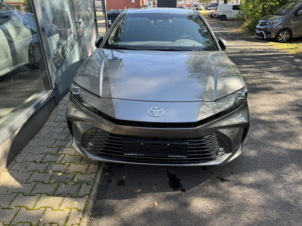 Toyota Camry  2,5 Hybrid Executive