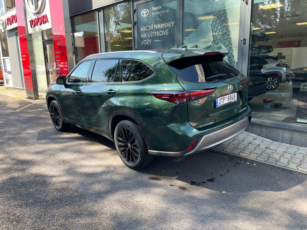 Toyota Highlander  2,5 Hybrid Executive JBL 4x4